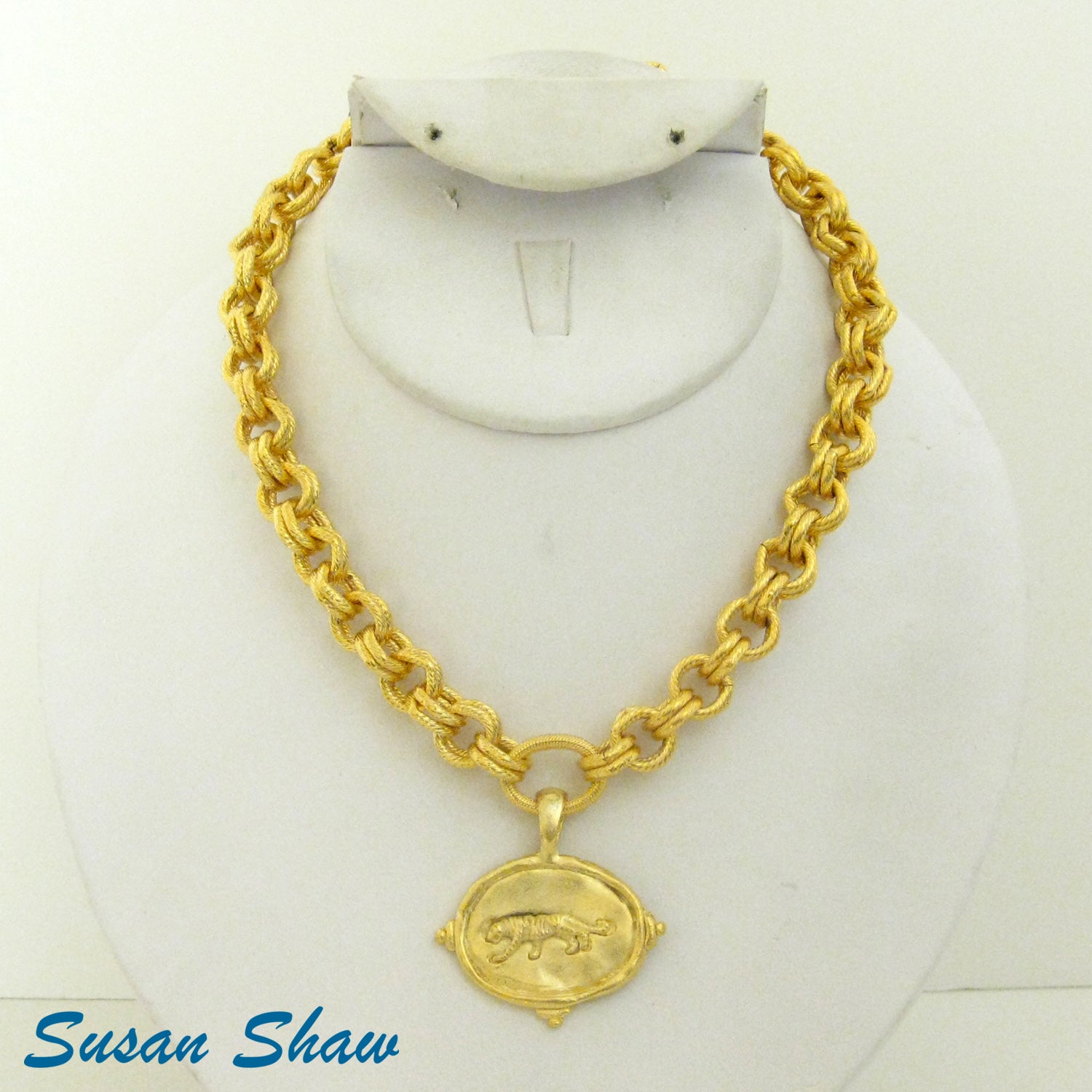 Susan Shaw Jewelry Tiger Necklace, Tiger Charm Pendant in Gold